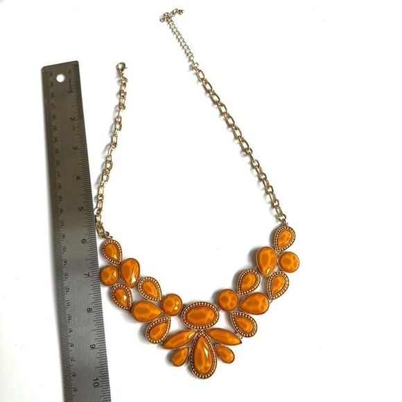 Yellow and gold tone statement necklace - Picture 3 of 8